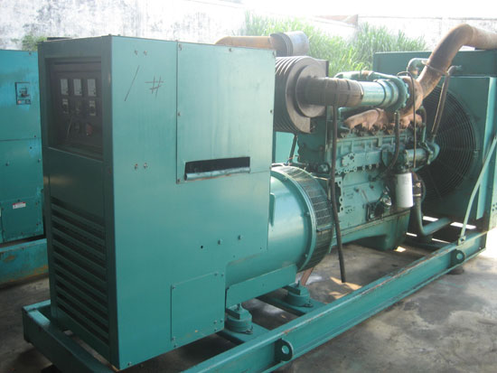 霞山租赁发电机- 发电机碳刷磨损的原因是什么