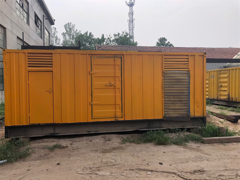 霞山柴油发电机如何判断新机油是否已经完全充满机油滤清器？