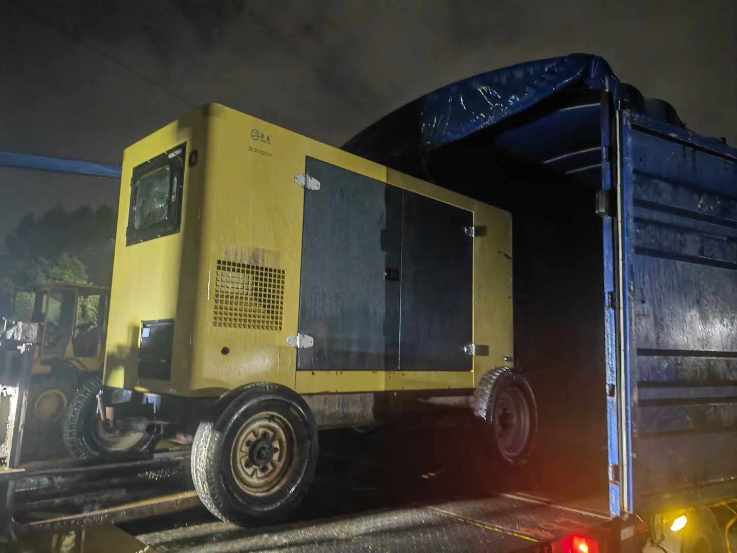 霞山如何根据负载特性选择合适的柴油发电机？