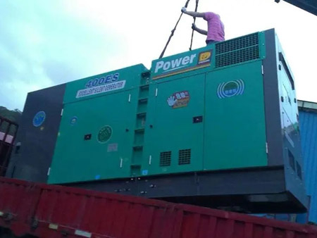 霞山柴油发电机组转速不稳定时，如何对发动机进行维护？