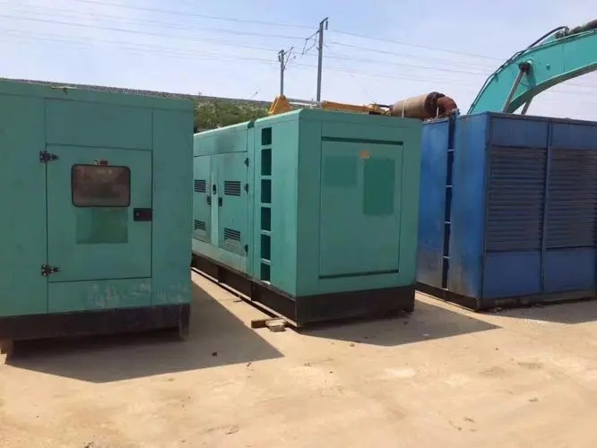 霞山柴油发电机组的电压和功率之间有什么关系？