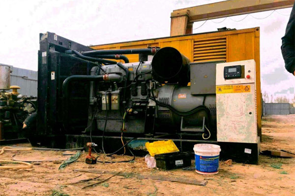 霞山柴油发电机组都有哪几种电压规格？