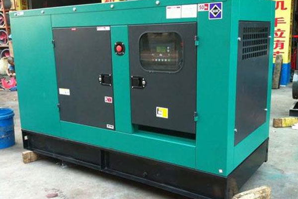 霞山如何检查机油的使用时间？