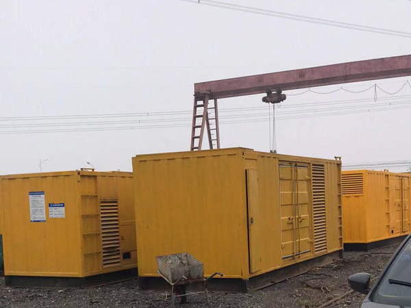 霞山100kw柴油发电机组每小时油耗？