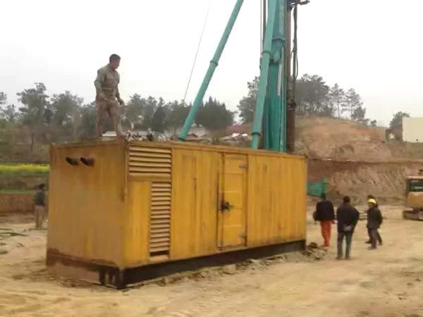 霞山如何判断水冷式机油散热器密封件是否需要更换？