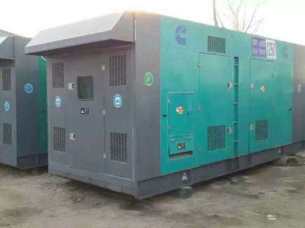 霞山合同中关于工期延误的责任如何界定和处理？